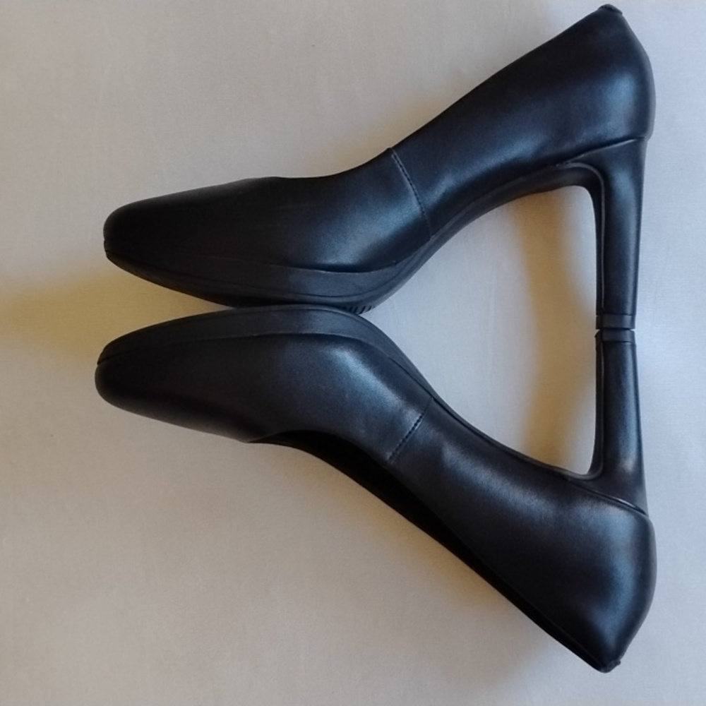 Clarks Collection Ambyr Joy Round Toe Leather Platform Pumps 8.5 Black - Picture 8 of 14